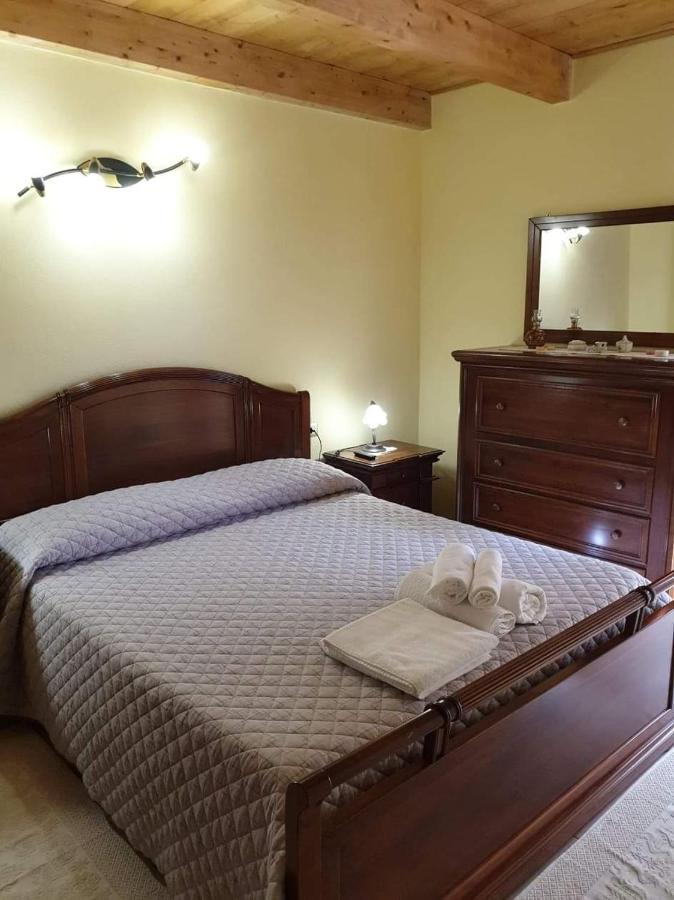 Bed and Breakfast Estia Scano Montiferro Екстер'єр фото